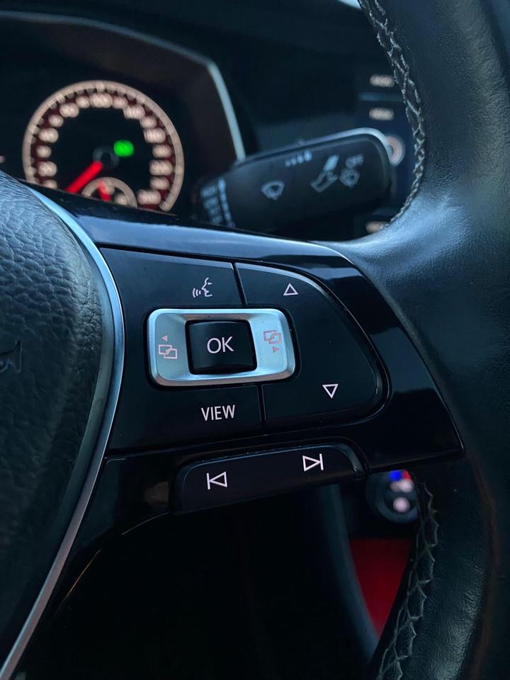 2019 Volkswagen Jetta HIGHLINE RLINE | FULLY LOADED | LEATHER | PANOROOF Photo