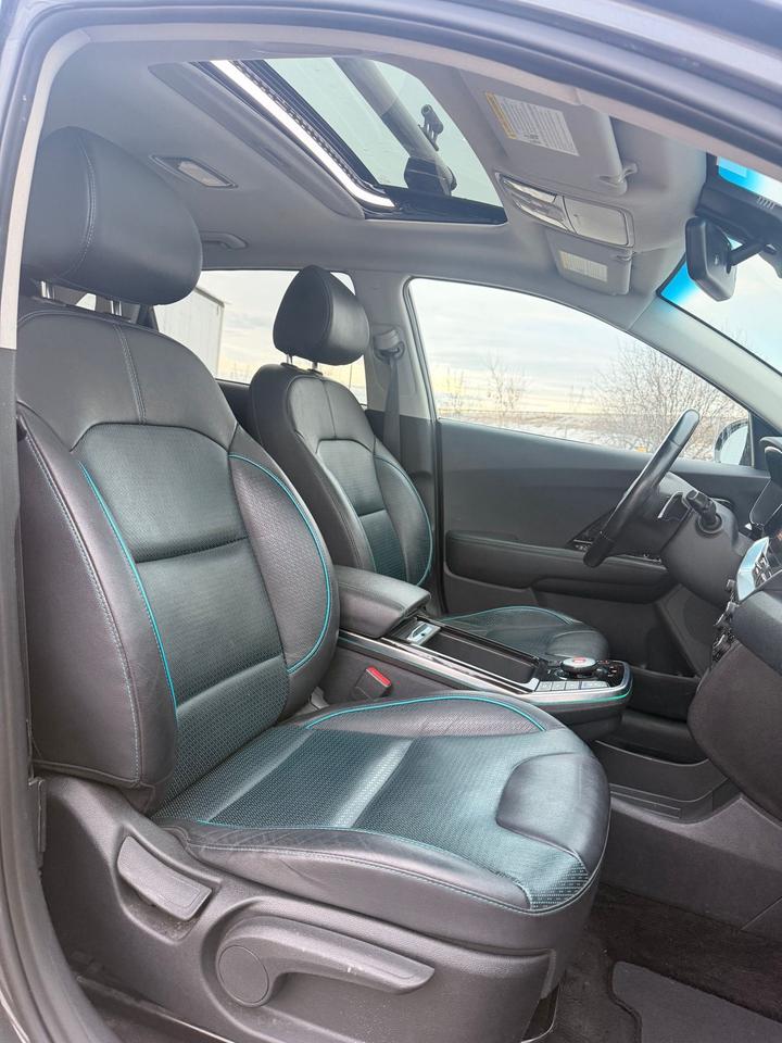 2020 Kia Niro EV SX Touring |NO ACCIDENT | LEATHER | SUNROOF Photo