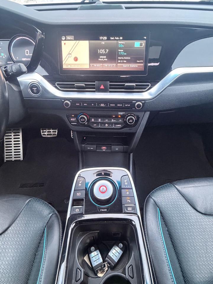 2020 Kia Niro EV SX Touring |NO ACCIDENT | LEATHER | SUNROOF Photo