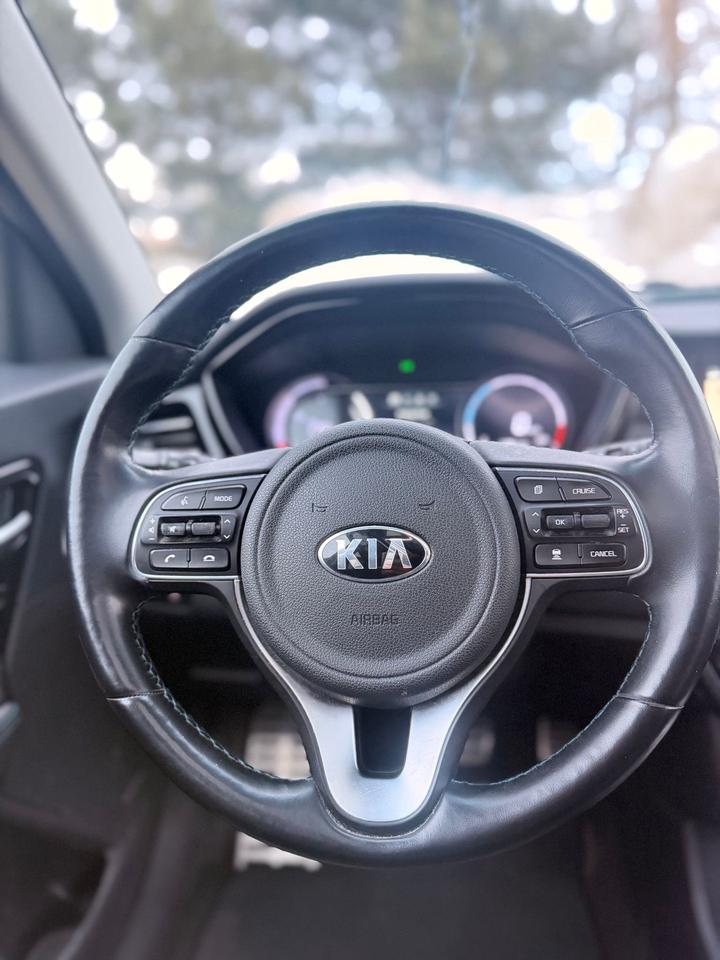 2020 Kia Niro EV SX Touring |NO ACCIDENT | LEATHER | SUNROOF Photo