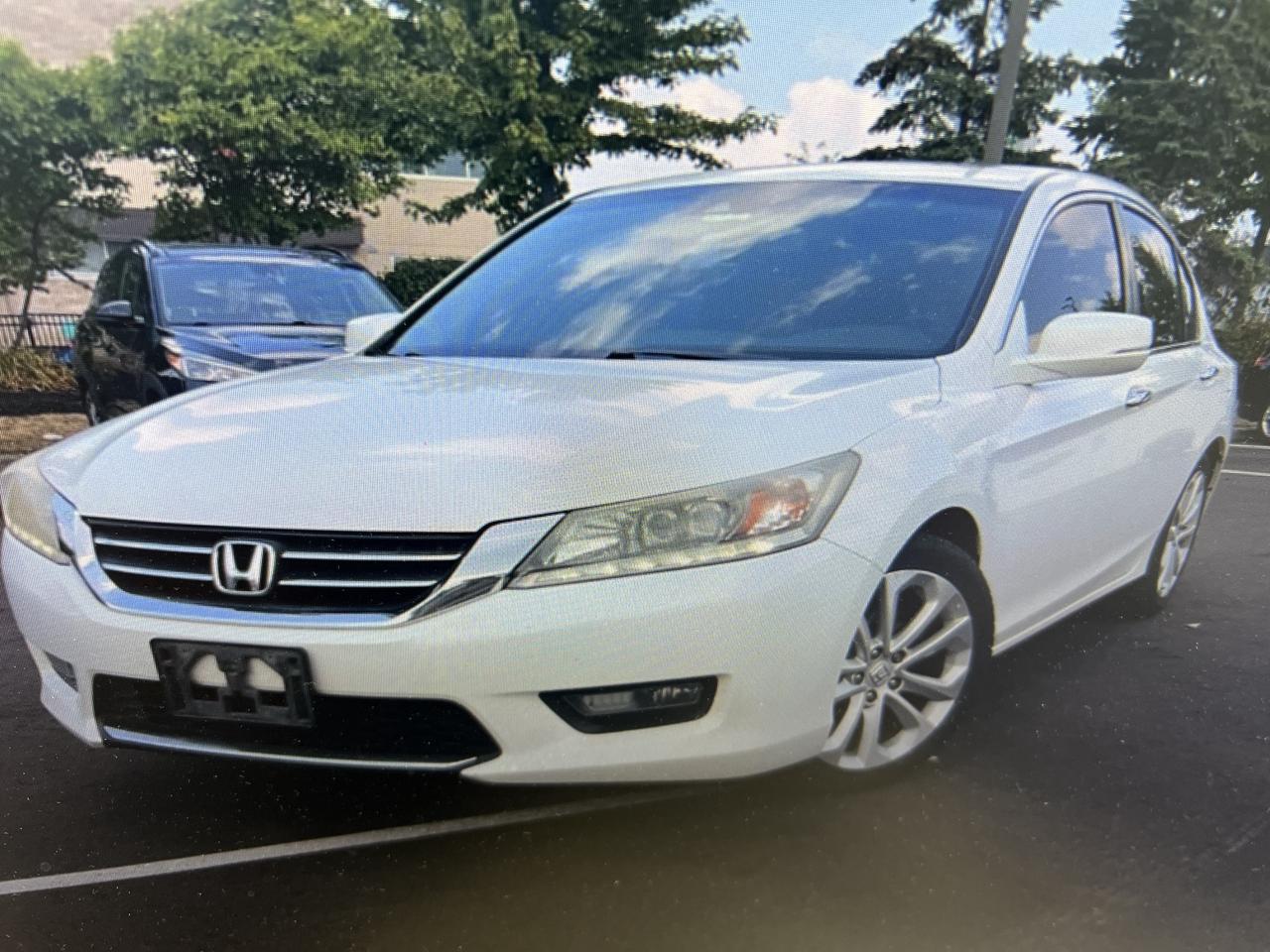 2015 Honda Accord Touring Photo0