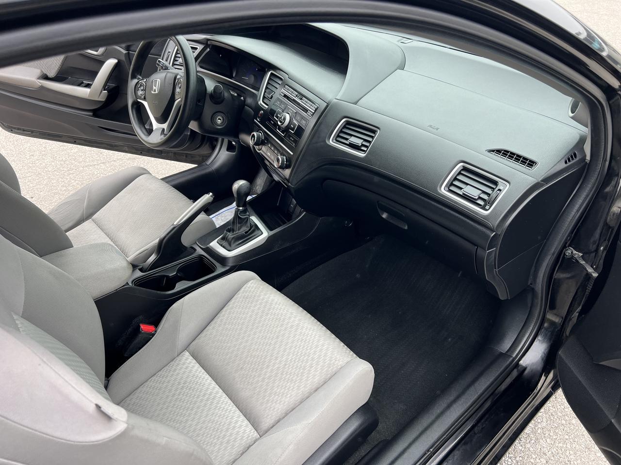 2015 Honda Civic LX Photo