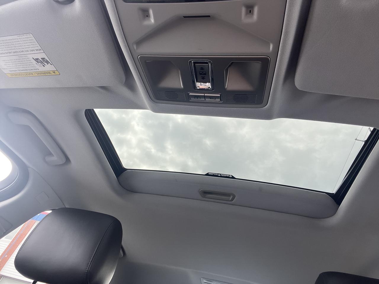 2009 Jaguar XF Premium Luxury Photo