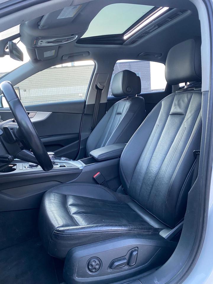 2017 Audi A4 Premium Photo