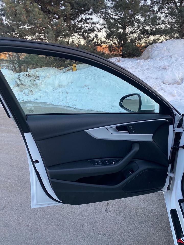 2017 Audi A4 Premium Photo