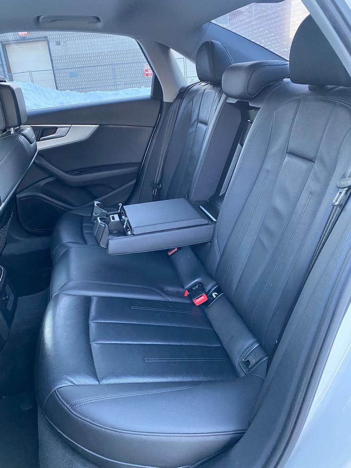 2017 Audi A4 Premium Photo