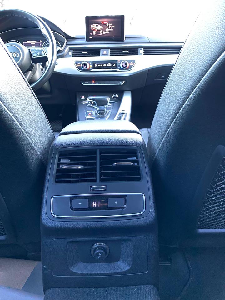 2017 Audi A4 Premium Photo