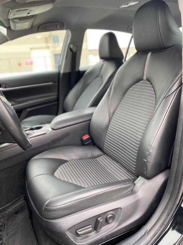 2024 Toyota Camry SE Nightshade Photo