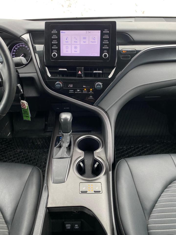 2024 Toyota Camry SE Nightshade Photo