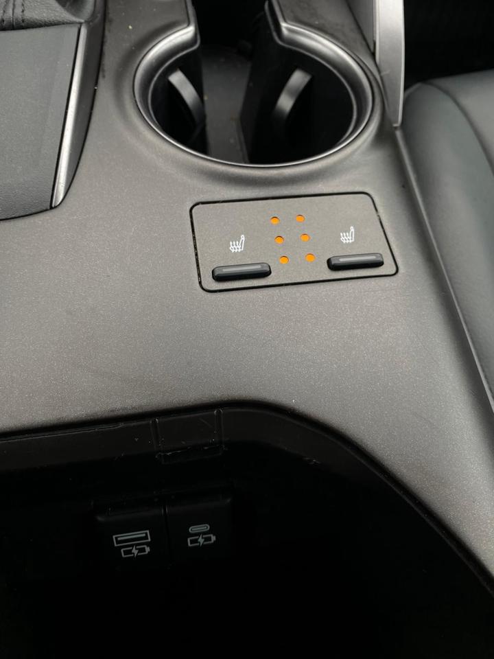 2024 Toyota Camry SE Nightshade Photo