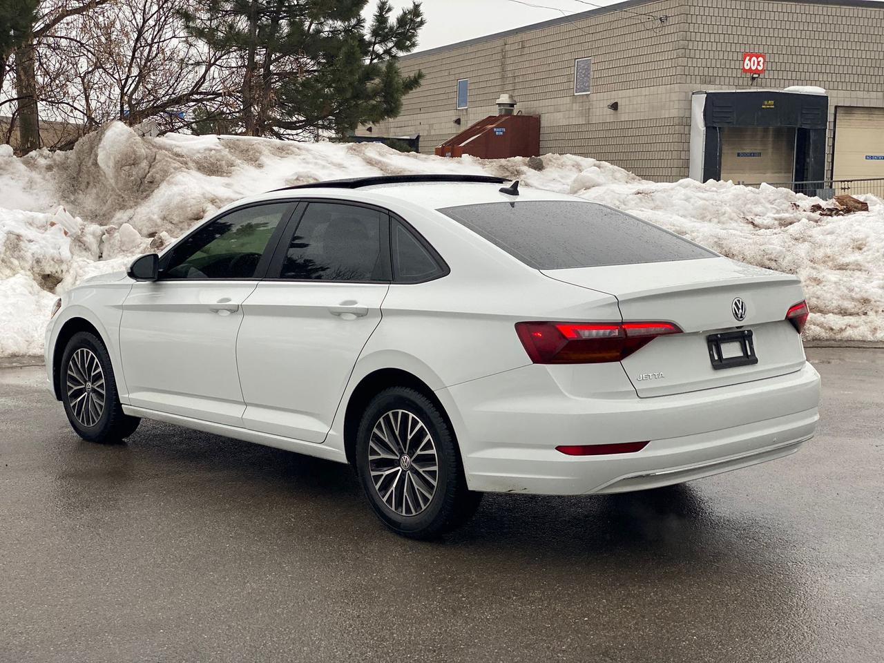 2019 Volkswagen Jetta HIGHLINE | NO ACCIDENT | LEATHER | SUNROOF Photo3