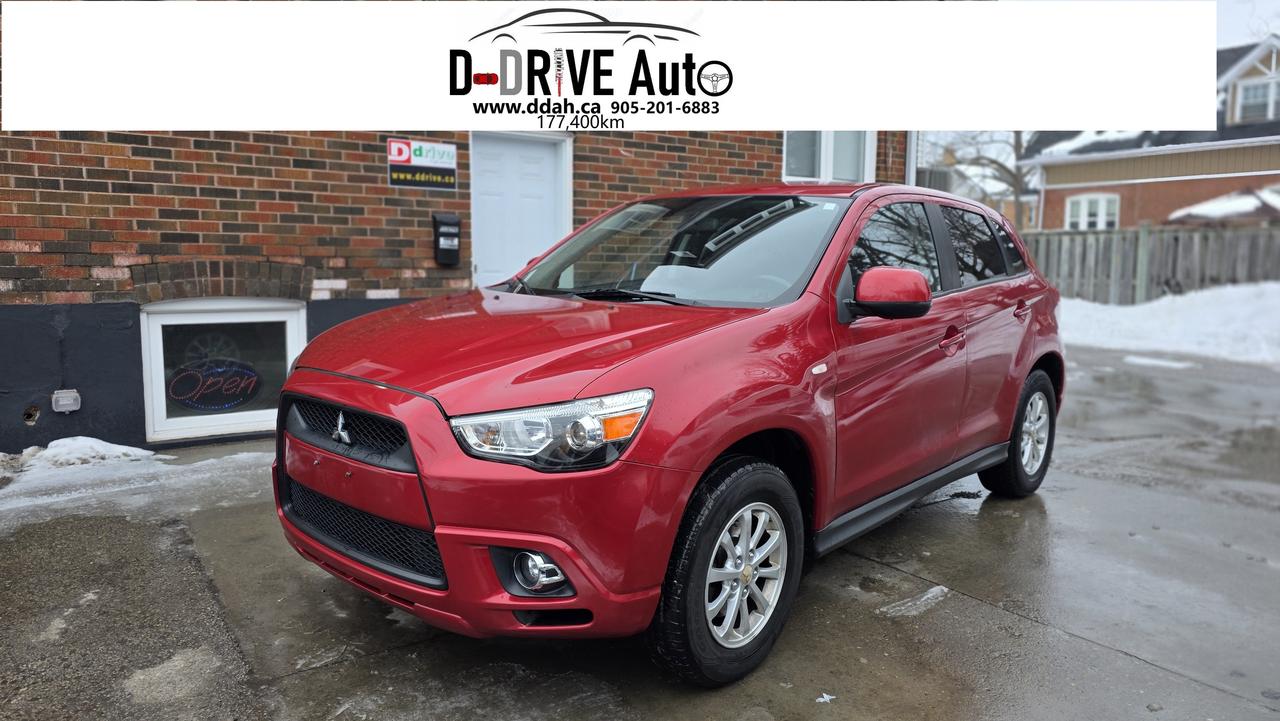 2011 Mitsubishi RVR SE Photo0