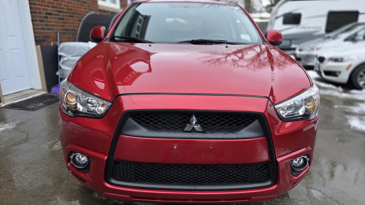 2011 Mitsubishi RVR SE Photo