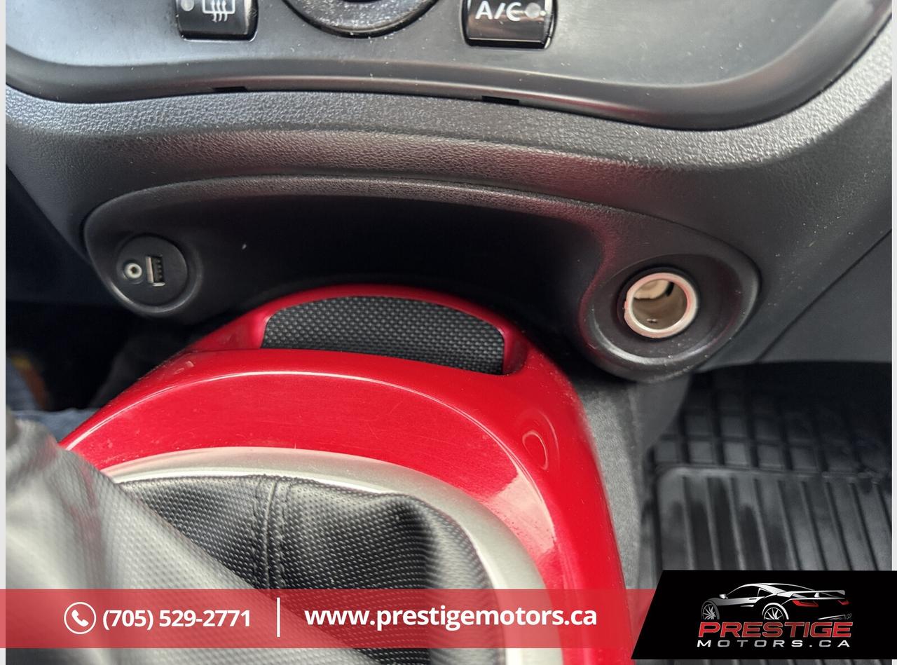 2016 Nissan Juke S Photo