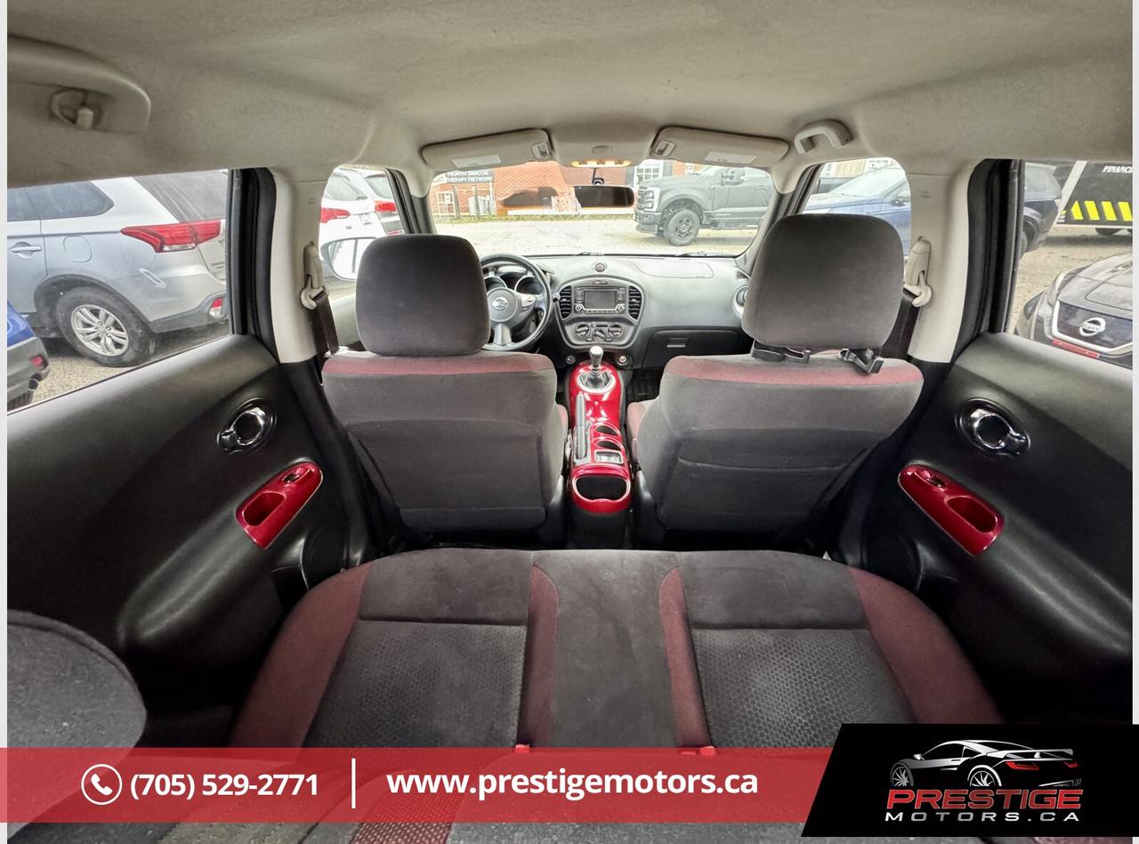 2016 Nissan Juke S Photo