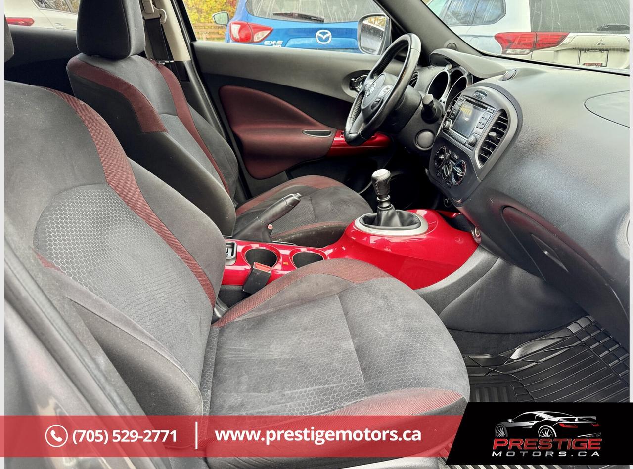 2016 Nissan Juke S Photo