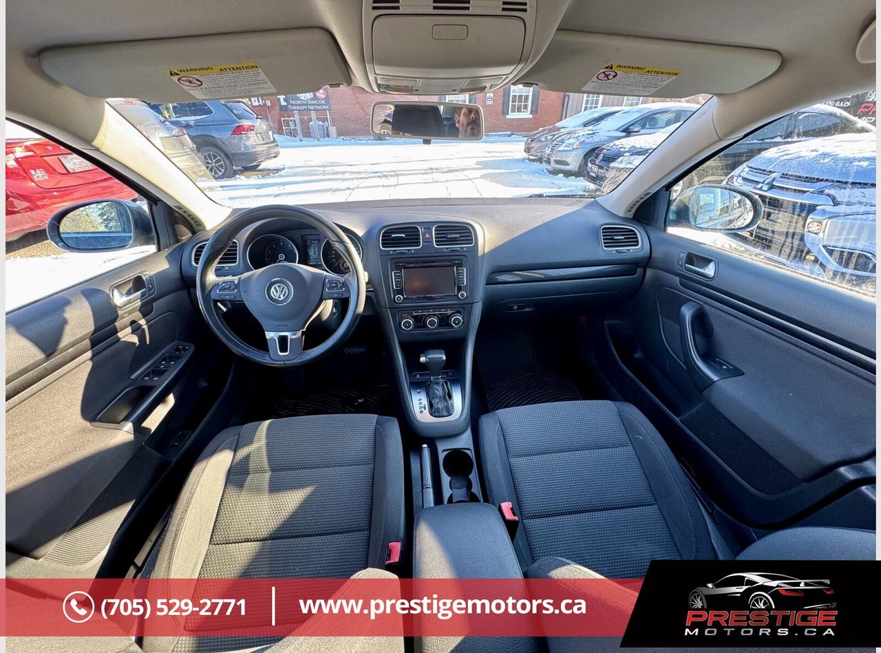 2010 Volkswagen Golf SportWagen Trendline Photo