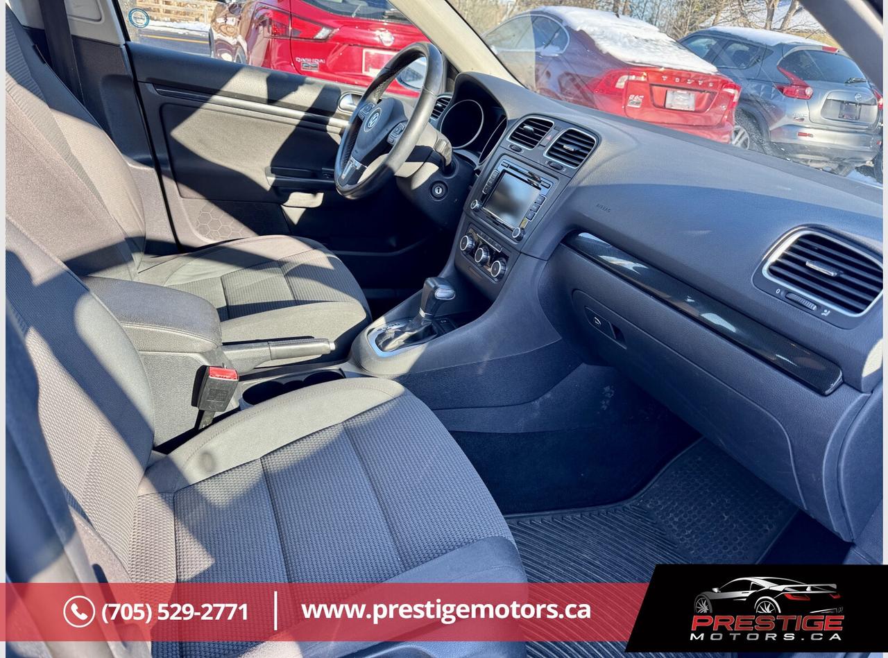 2010 Volkswagen Golf SportWagen Trendline Photo