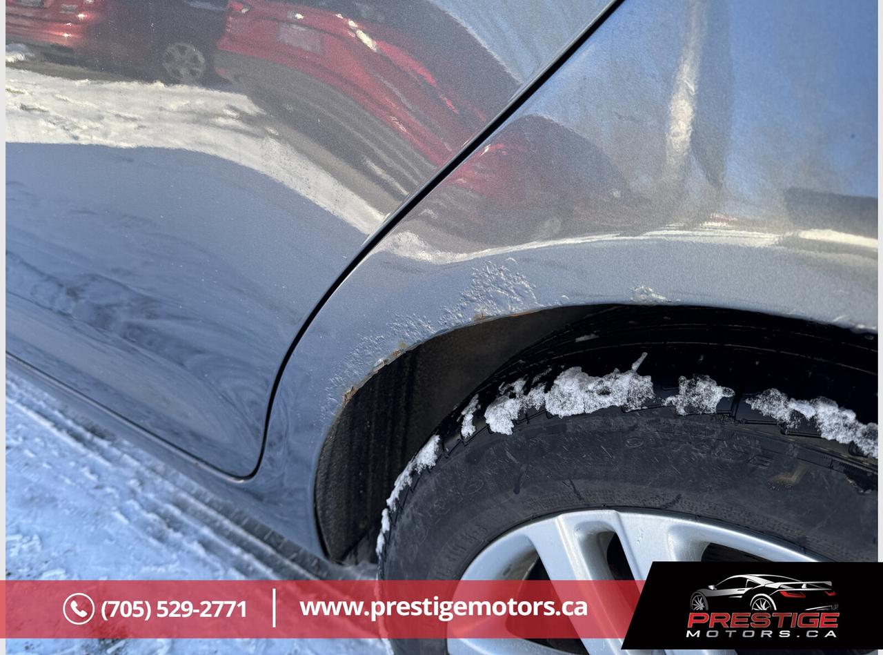 2010 Volkswagen Golf SportWagen Trendline Photo