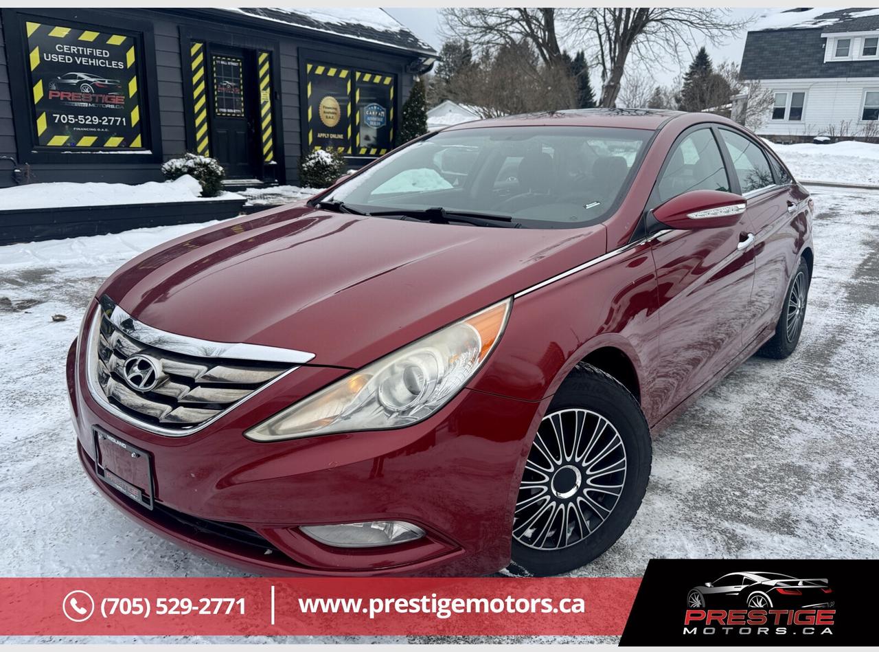 2011 Hyundai Sonata SE Photo0