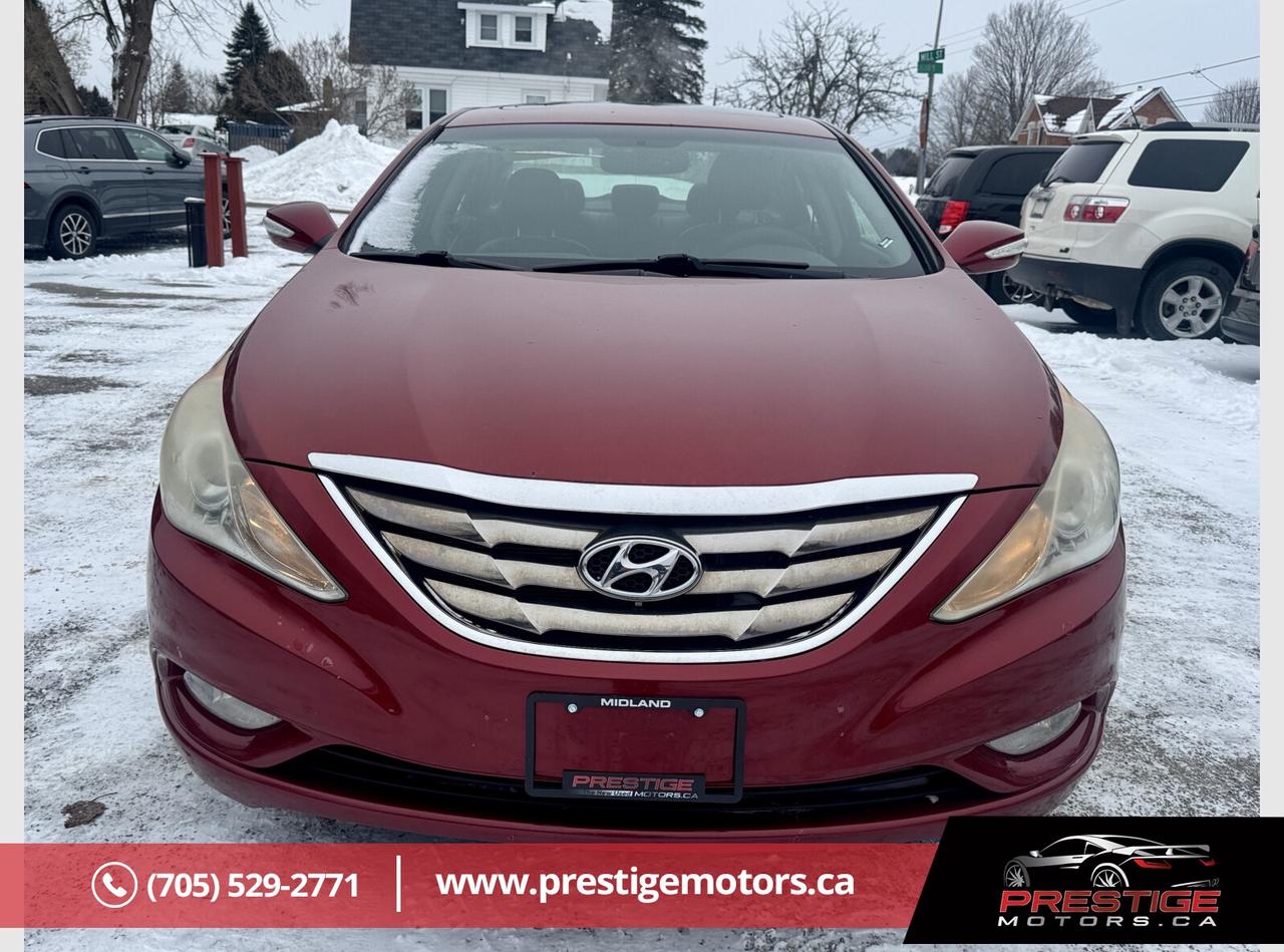 2011 Hyundai Sonata SE Photo