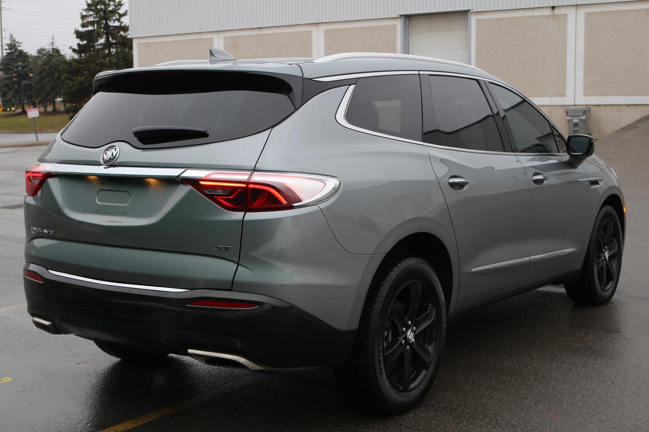 2024 Buick Enclave Essence Photo