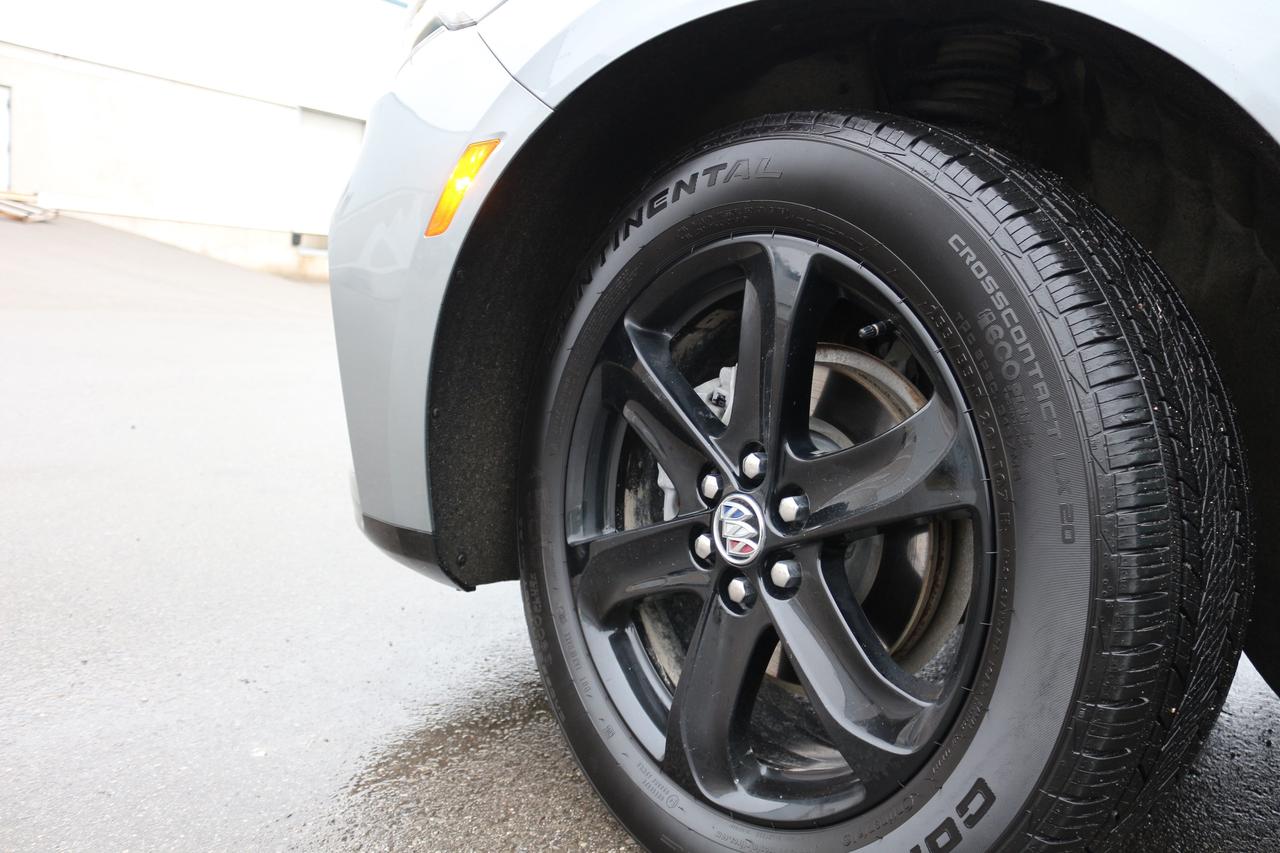 2024 Buick Enclave Essence Photo