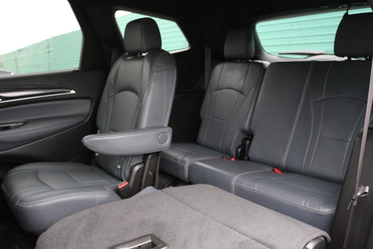 2024 Buick Enclave Essence Photo