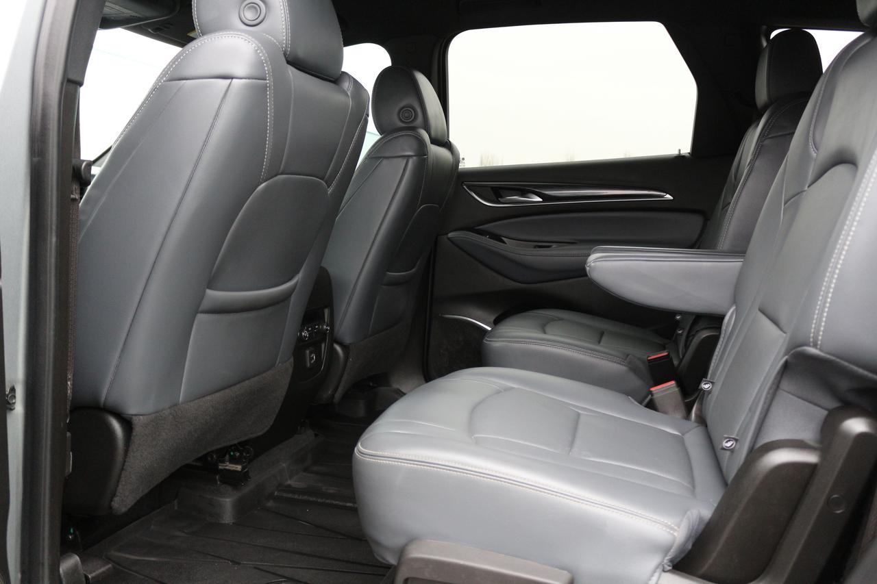 2024 Buick Enclave Essence Photo