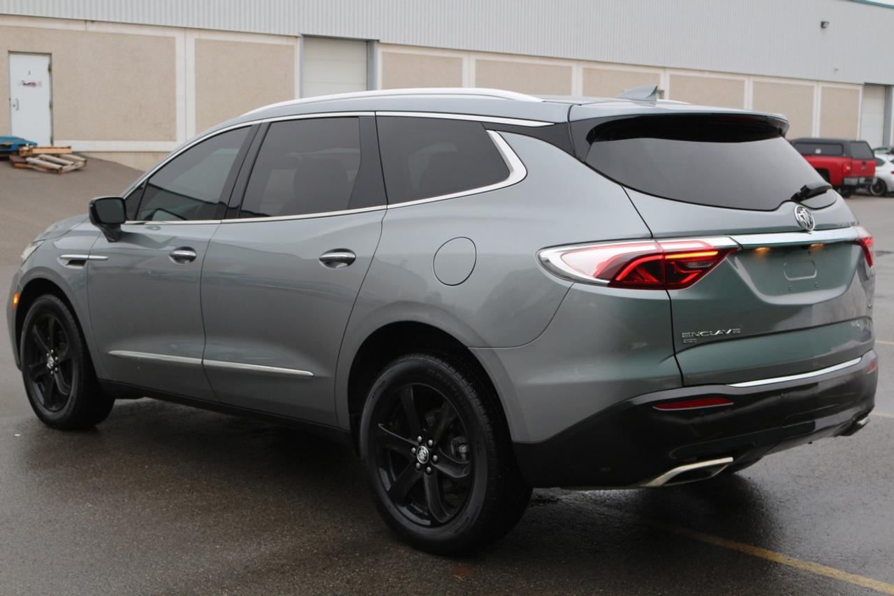 2024 Buick Enclave Essence Photo