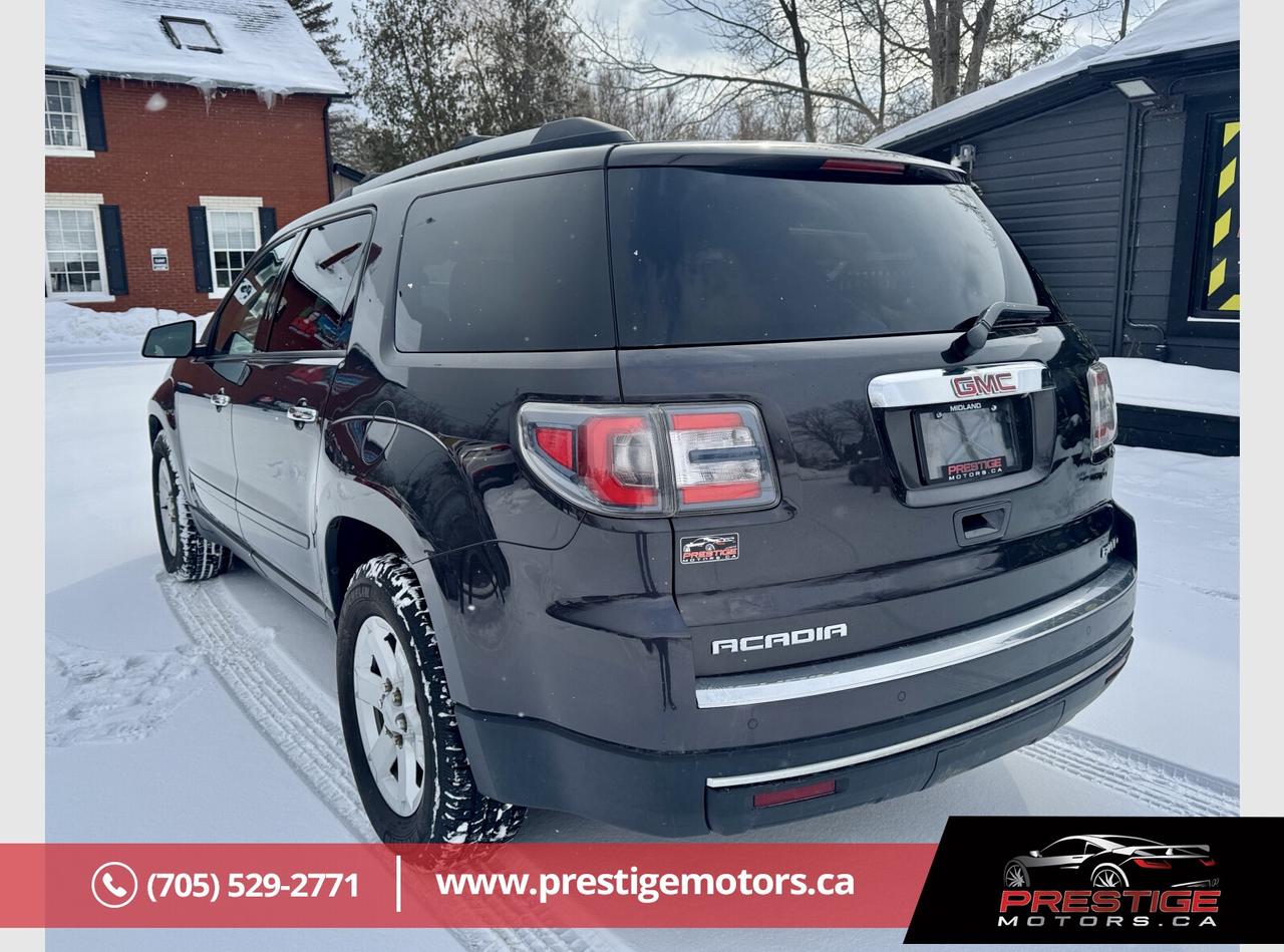 2015 GMC Acadia SLE2 Photo2