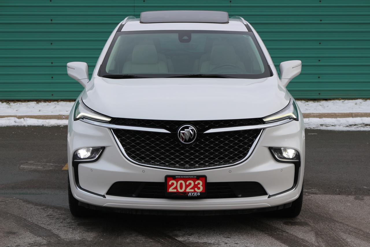 2023 Buick Enclave Avenir Photo