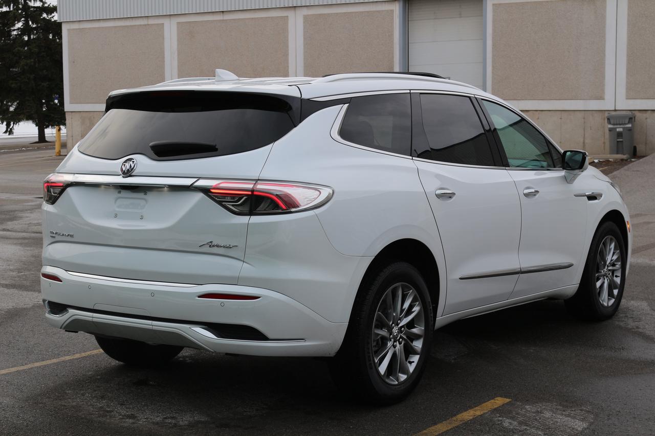 2023 Buick Enclave Avenir Photo