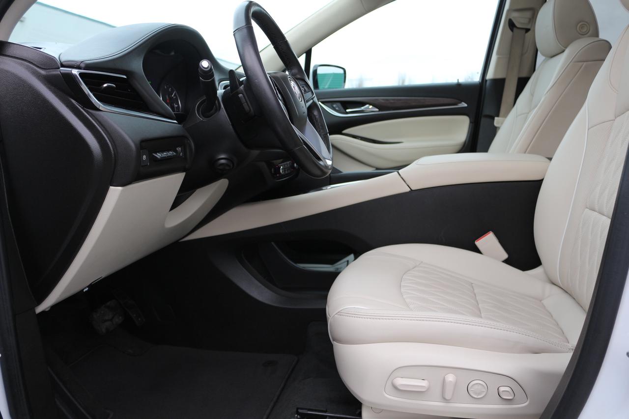 2023 Buick Enclave Avenir Photo