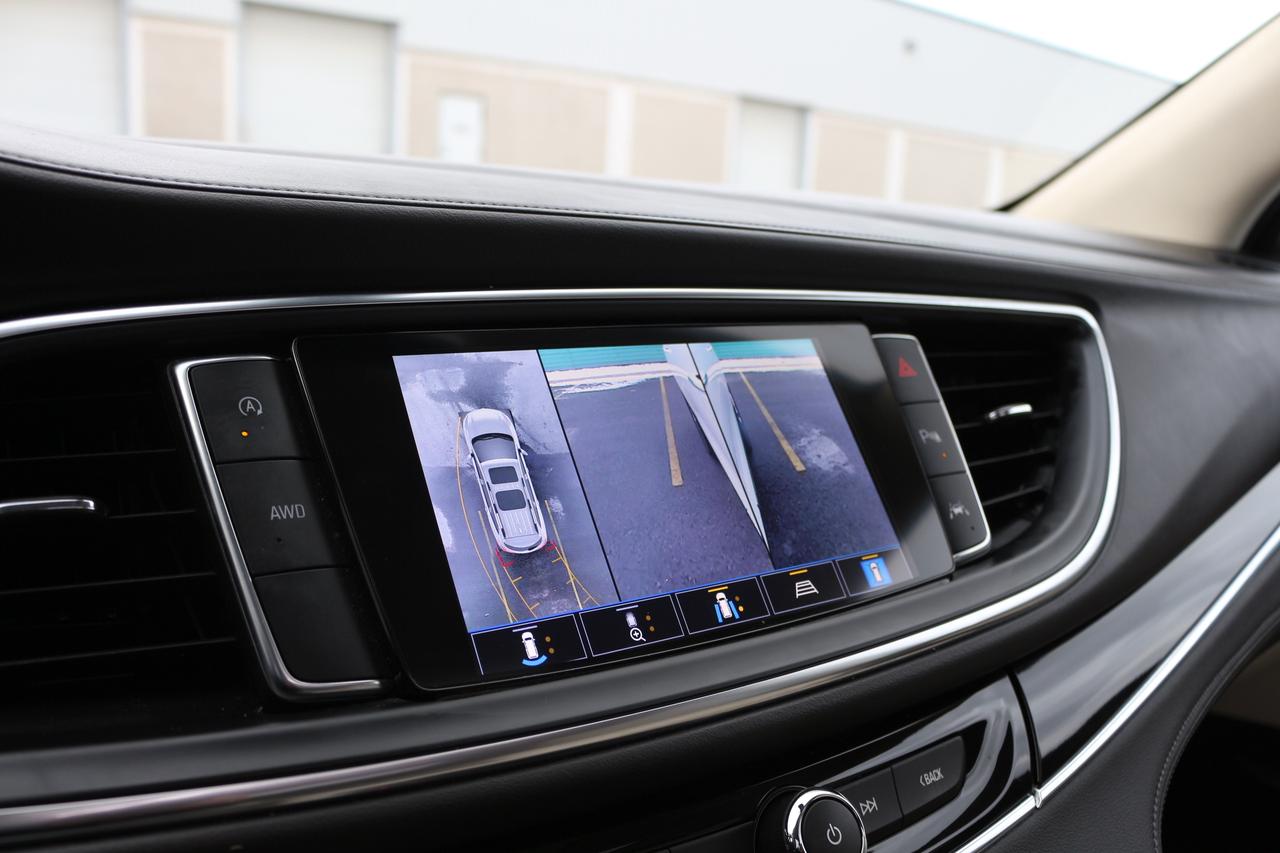 2023 Buick Enclave Avenir Photo