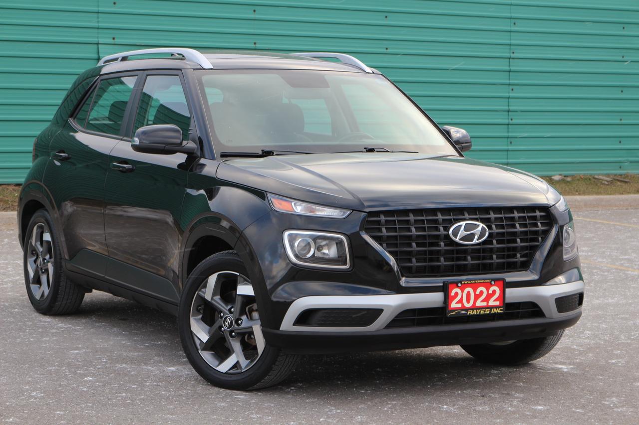 2022 Hyundai Venue SEL Photo