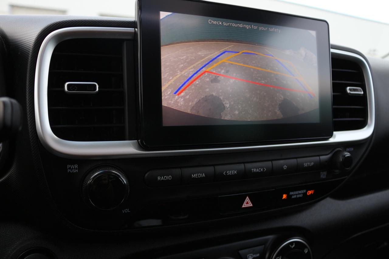 2022 Hyundai Venue SEL Photo