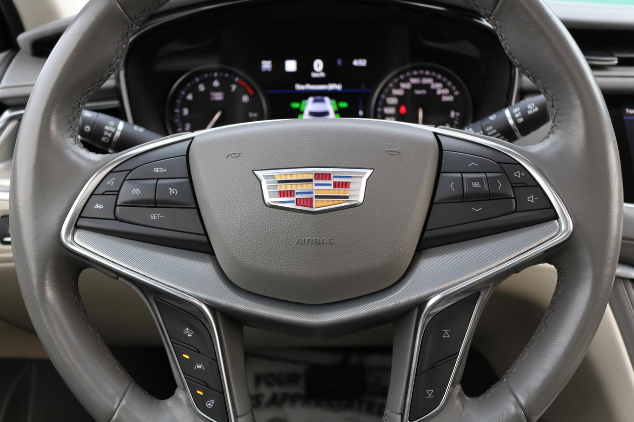 2020 Cadillac XT5 Premium Luxury Photo