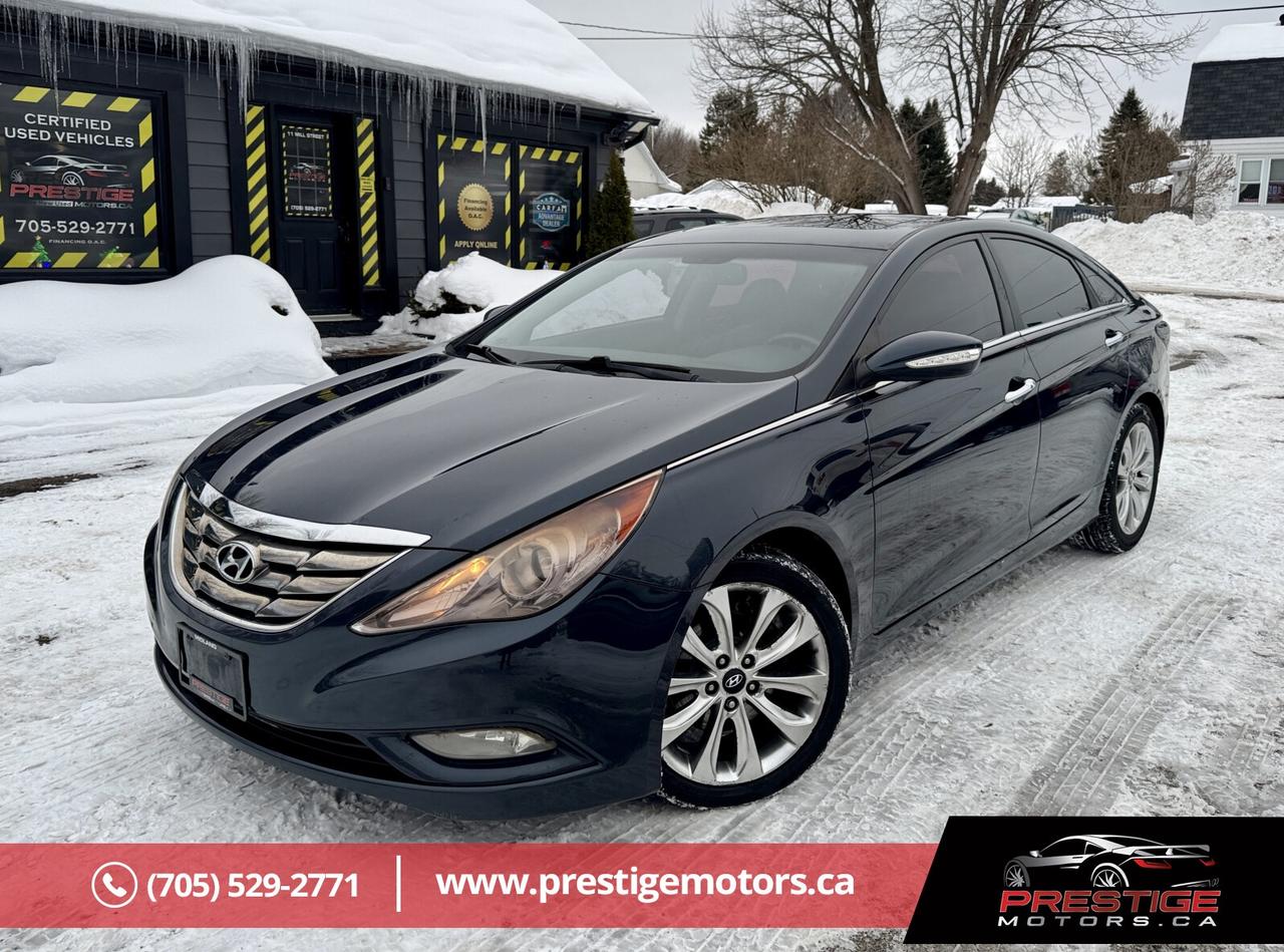 2011 Hyundai Sonata SE Photo0