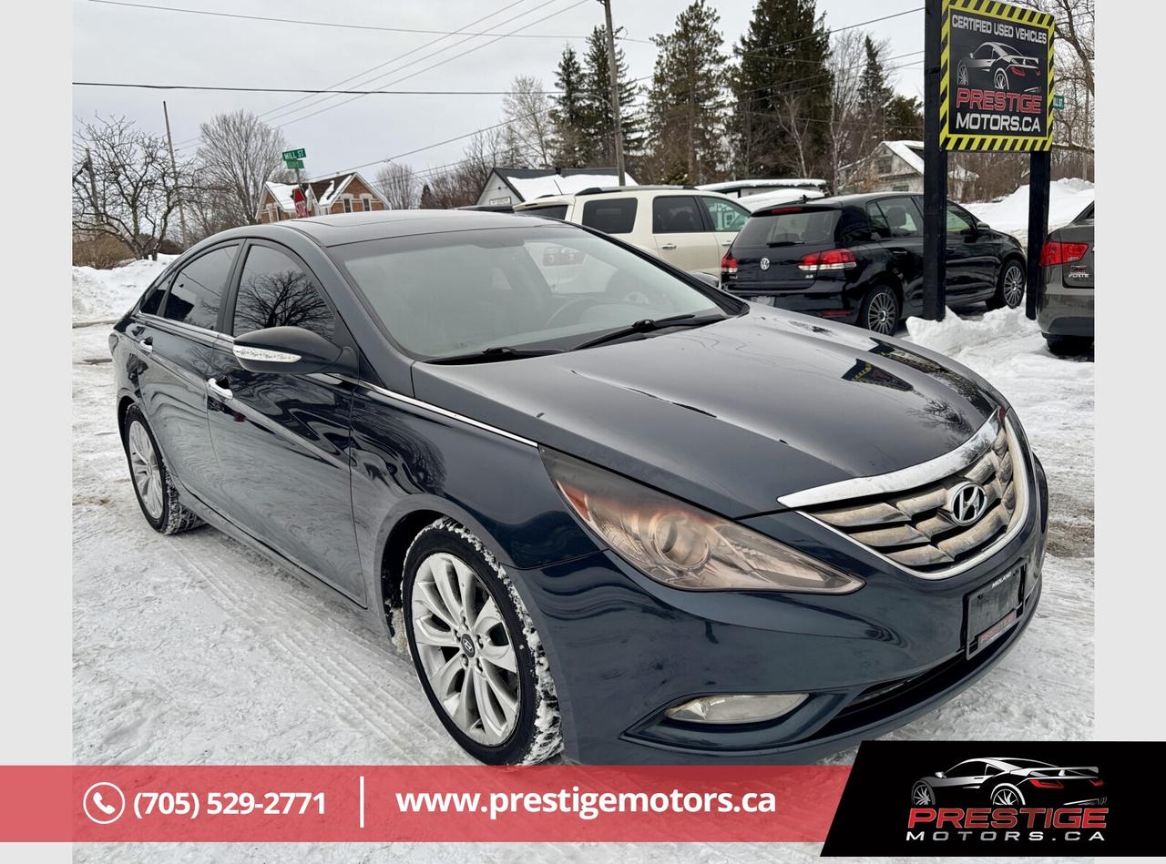 2011 Hyundai Sonata SE Photo