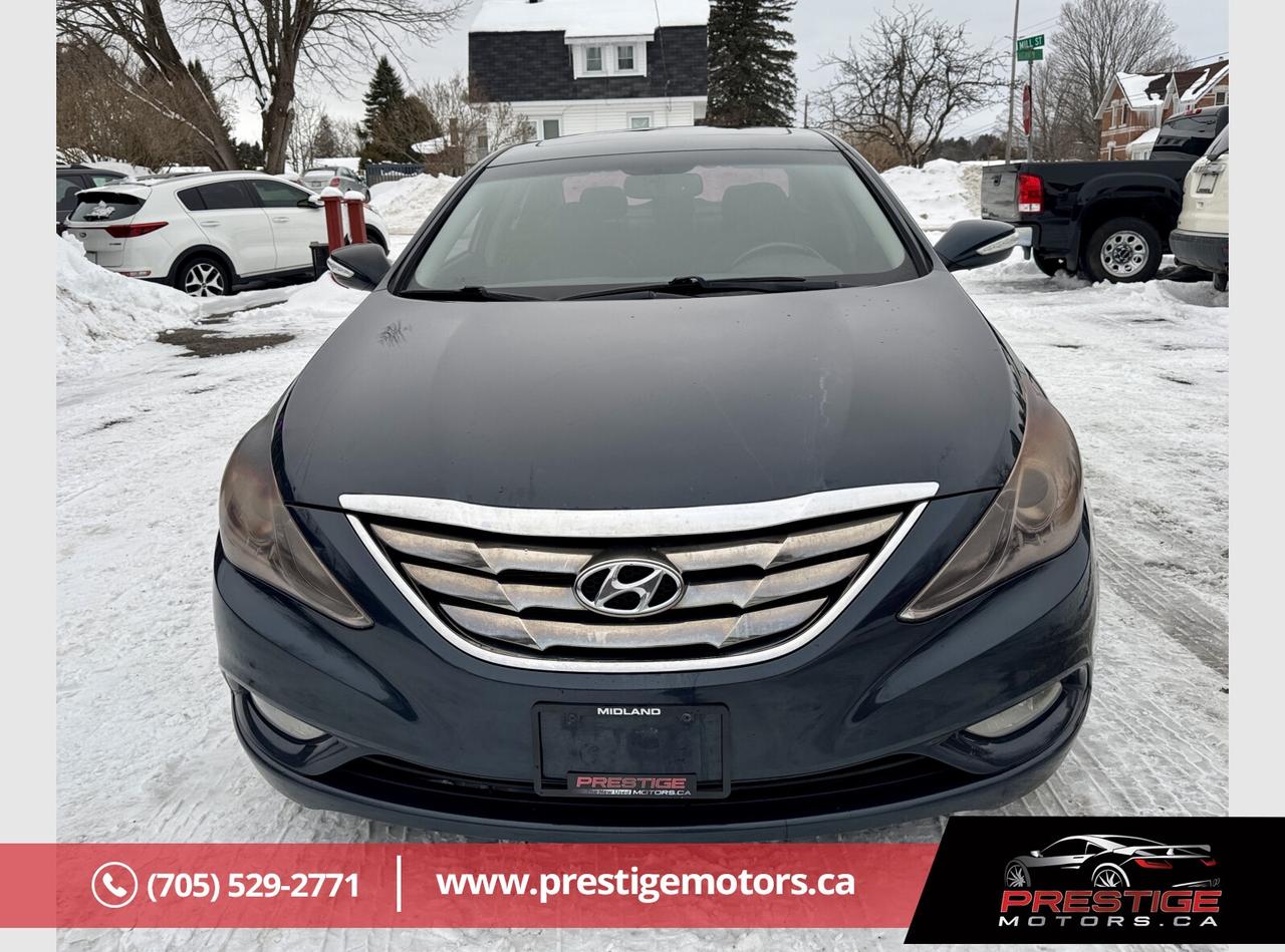2011 Hyundai Sonata SE Photo