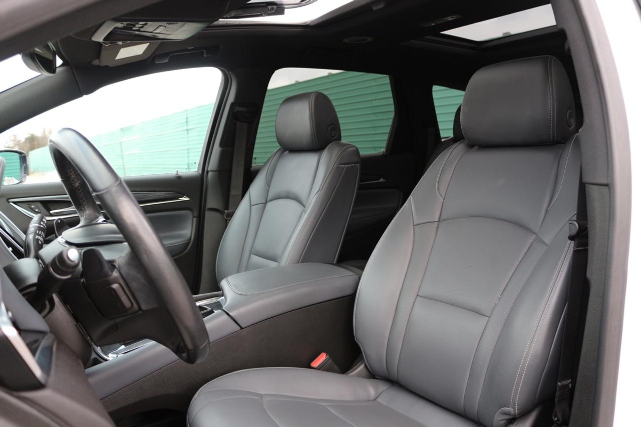 2023 Buick Enclave Essence Photo