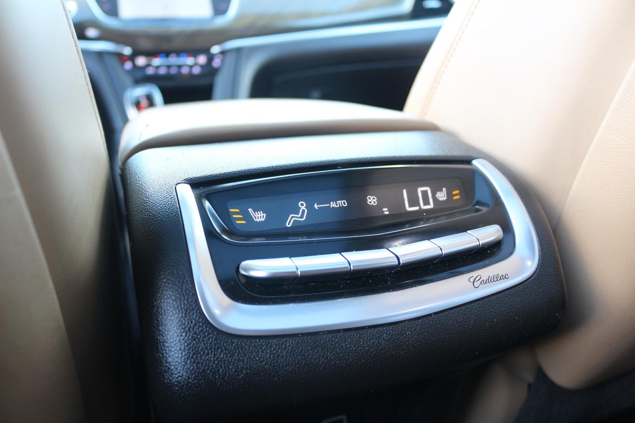 2020 Cadillac XT6 Platinium Sport Photo