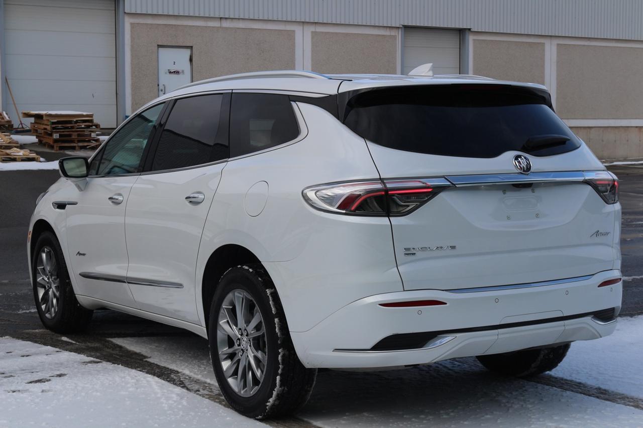2023 Buick Enclave Avenir Photo