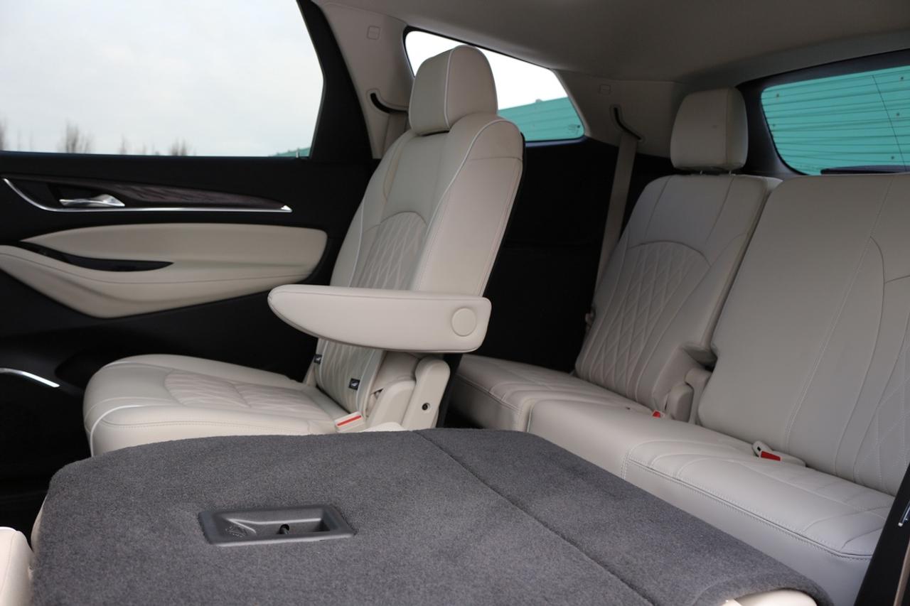 2023 Buick Enclave Avenir Photo