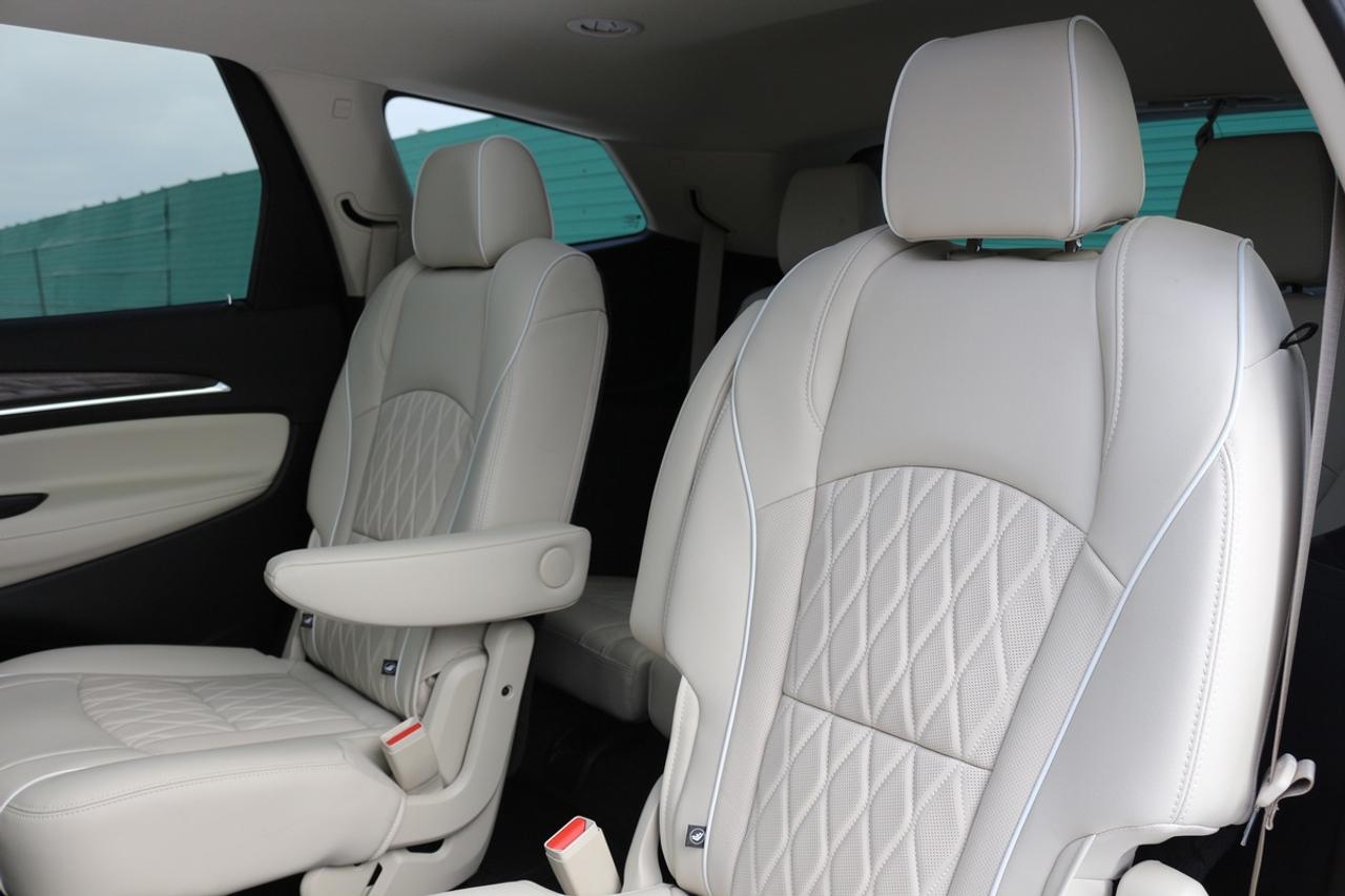 2023 Buick Enclave Avenir Photo