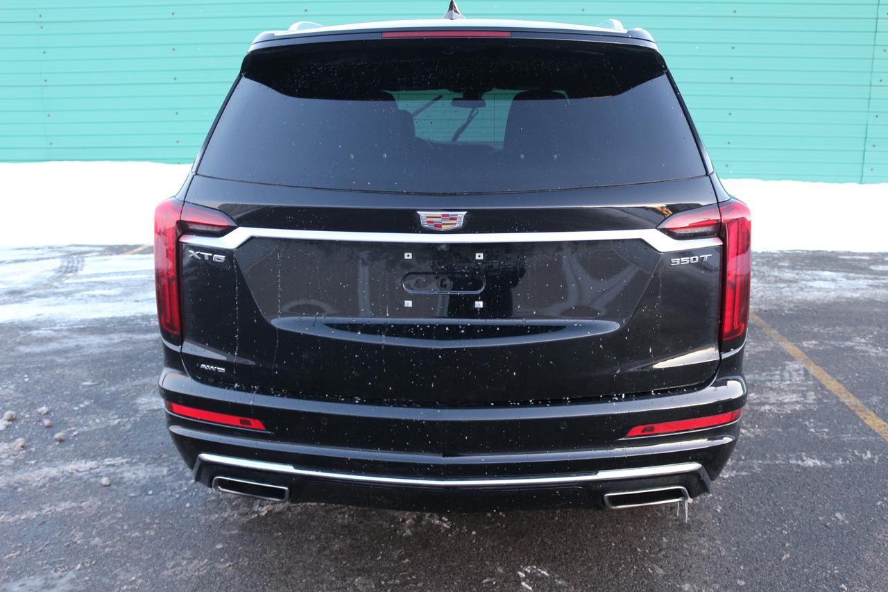 2023 Cadillac XT6 Luxury Photo