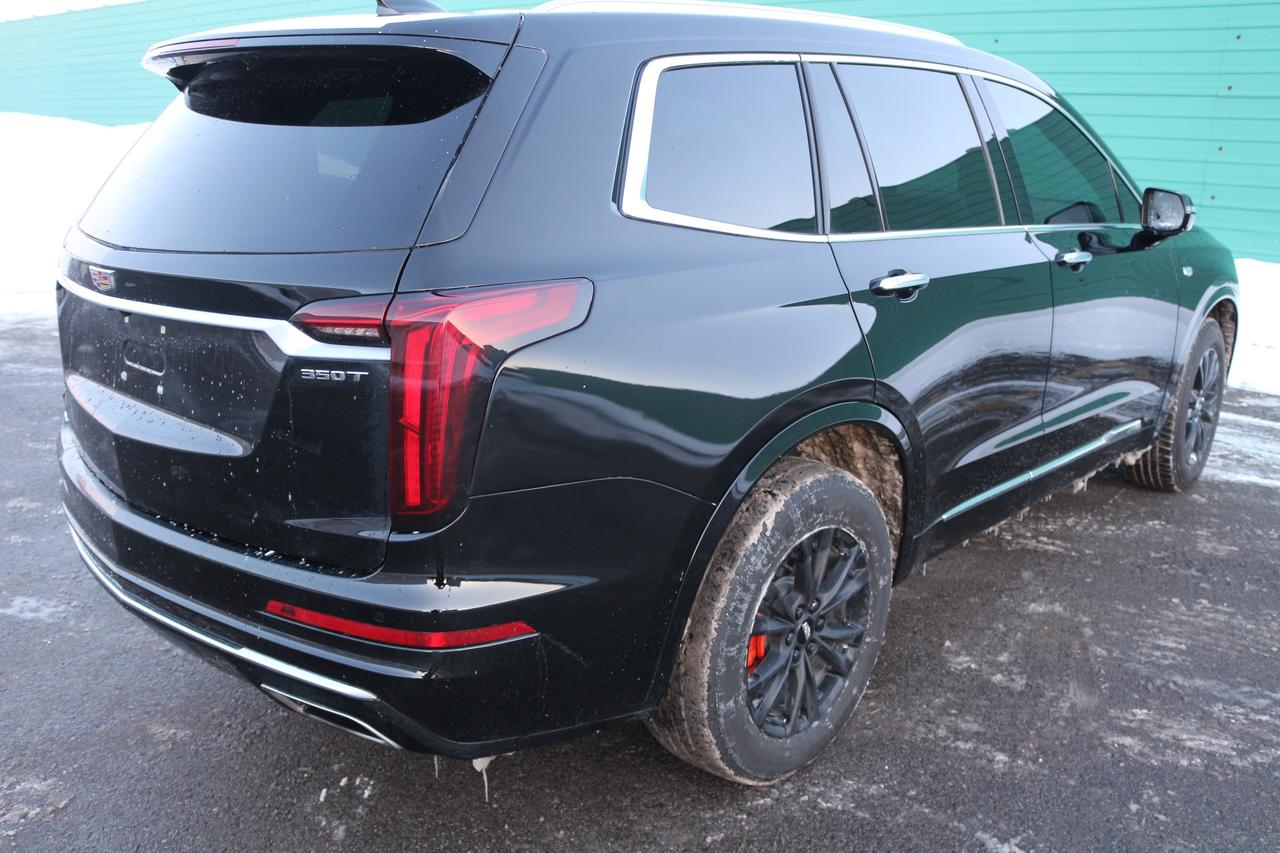 2023 Cadillac XT6 Luxury Photo