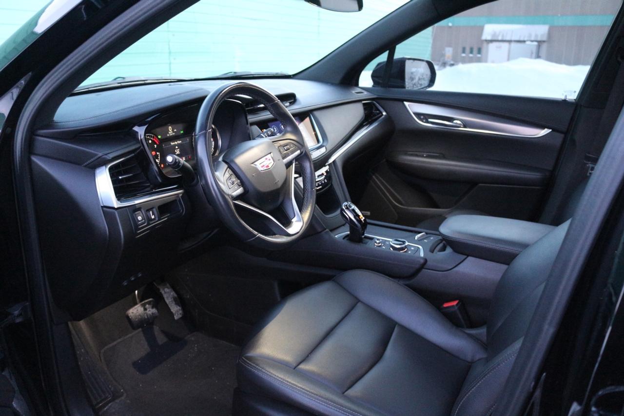 2023 Cadillac XT6 Luxury Photo