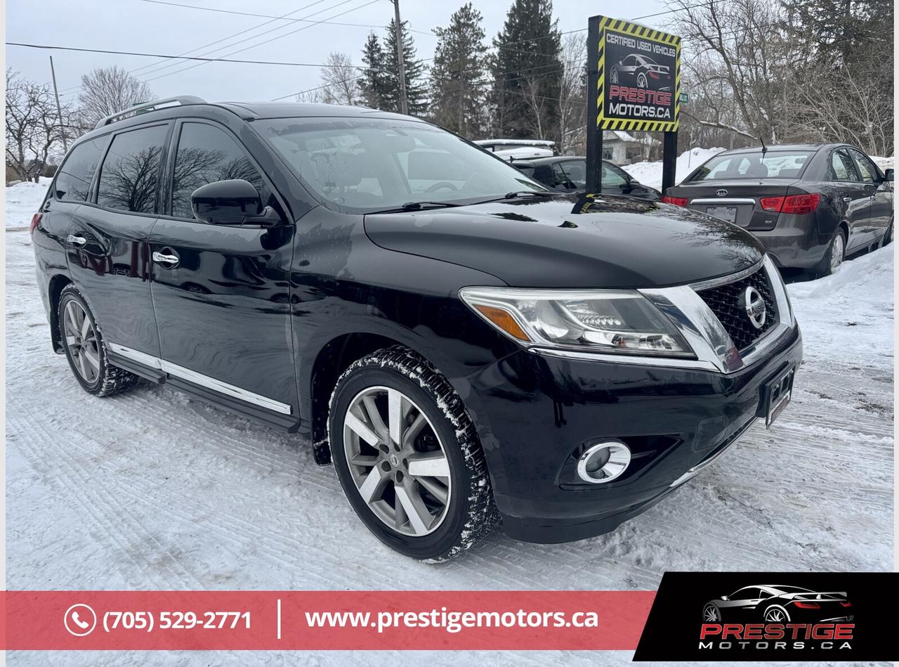 2013 Nissan Pathfinder SV Photo